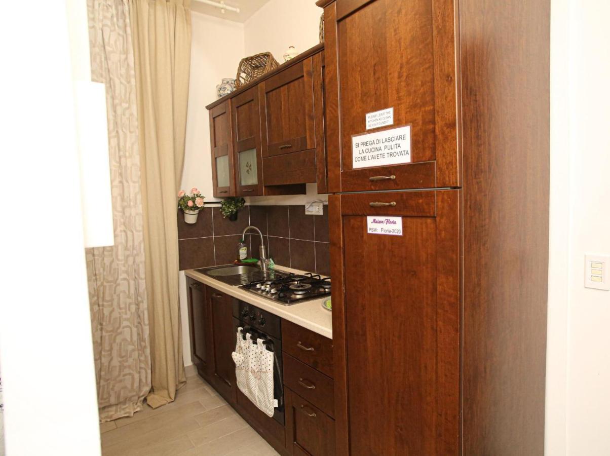 פסקרה Maison Floria Locazione Turistica מראה חיצוני תמונה